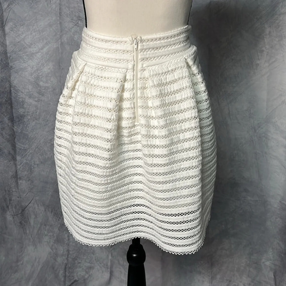 Sans Souci White Layered Skater Skirt - size Small - Picture 4 of 13